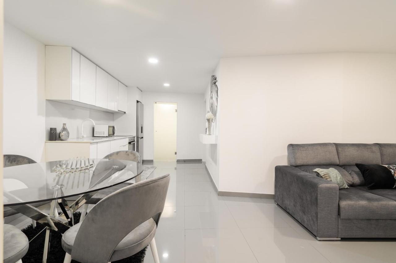 Host Wise - Spacious Noble Apartaments Ace Location Porto Zewnętrze zdjęcie